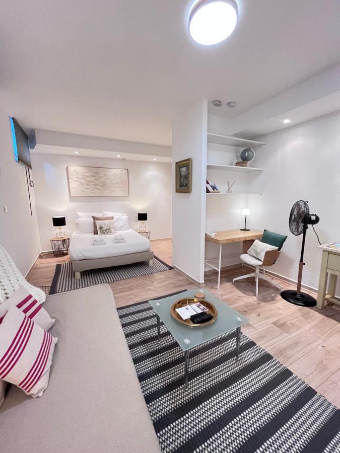 Salut Le Petit Apartment *